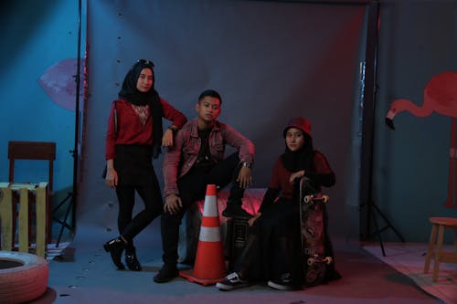 Foto stok gratis berpose, bersama, fashion