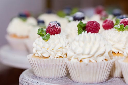 Free Photo of Cupcakes with Raspberries Stock Photo
