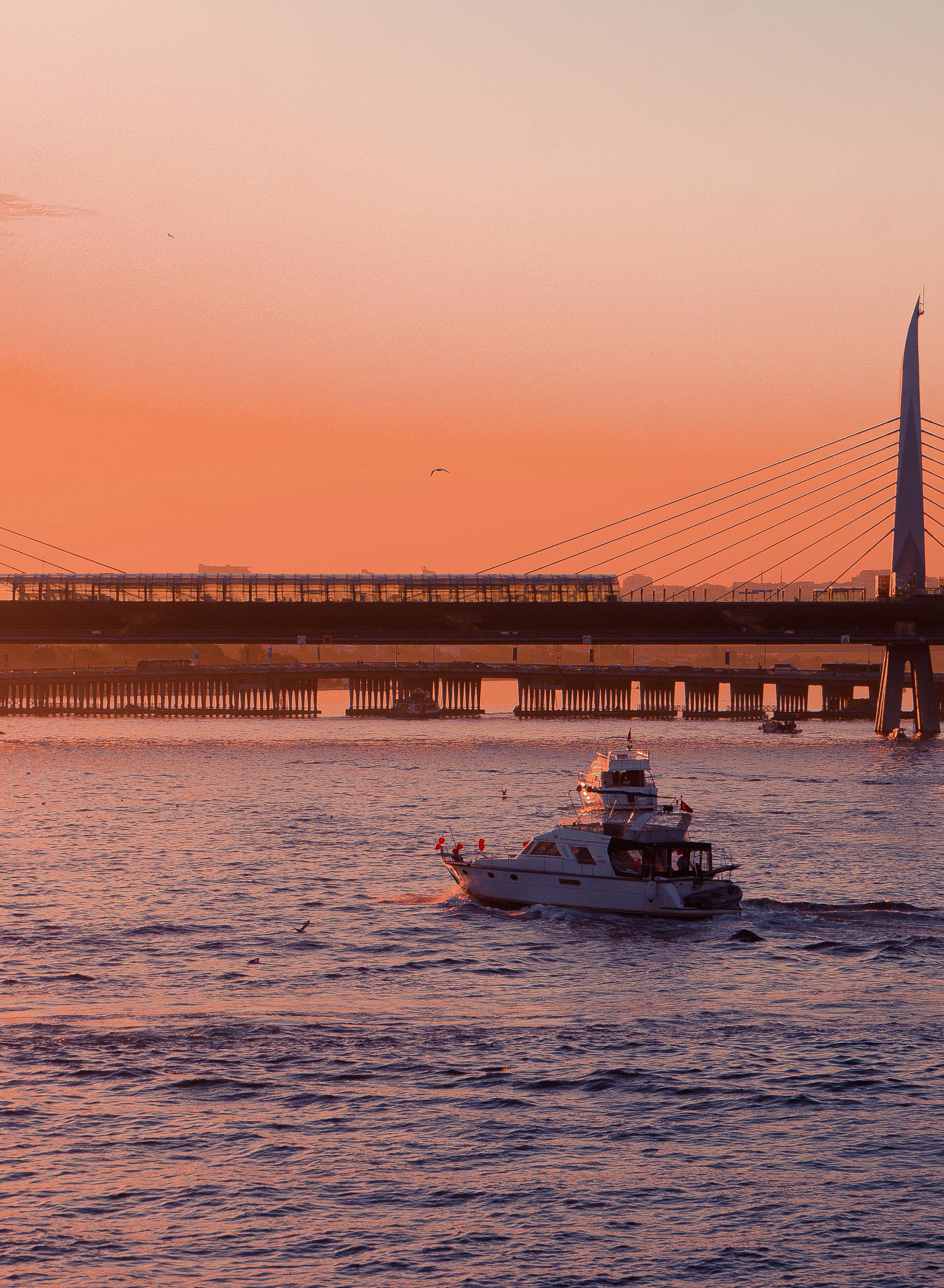 Is turkey bacon better for keto?