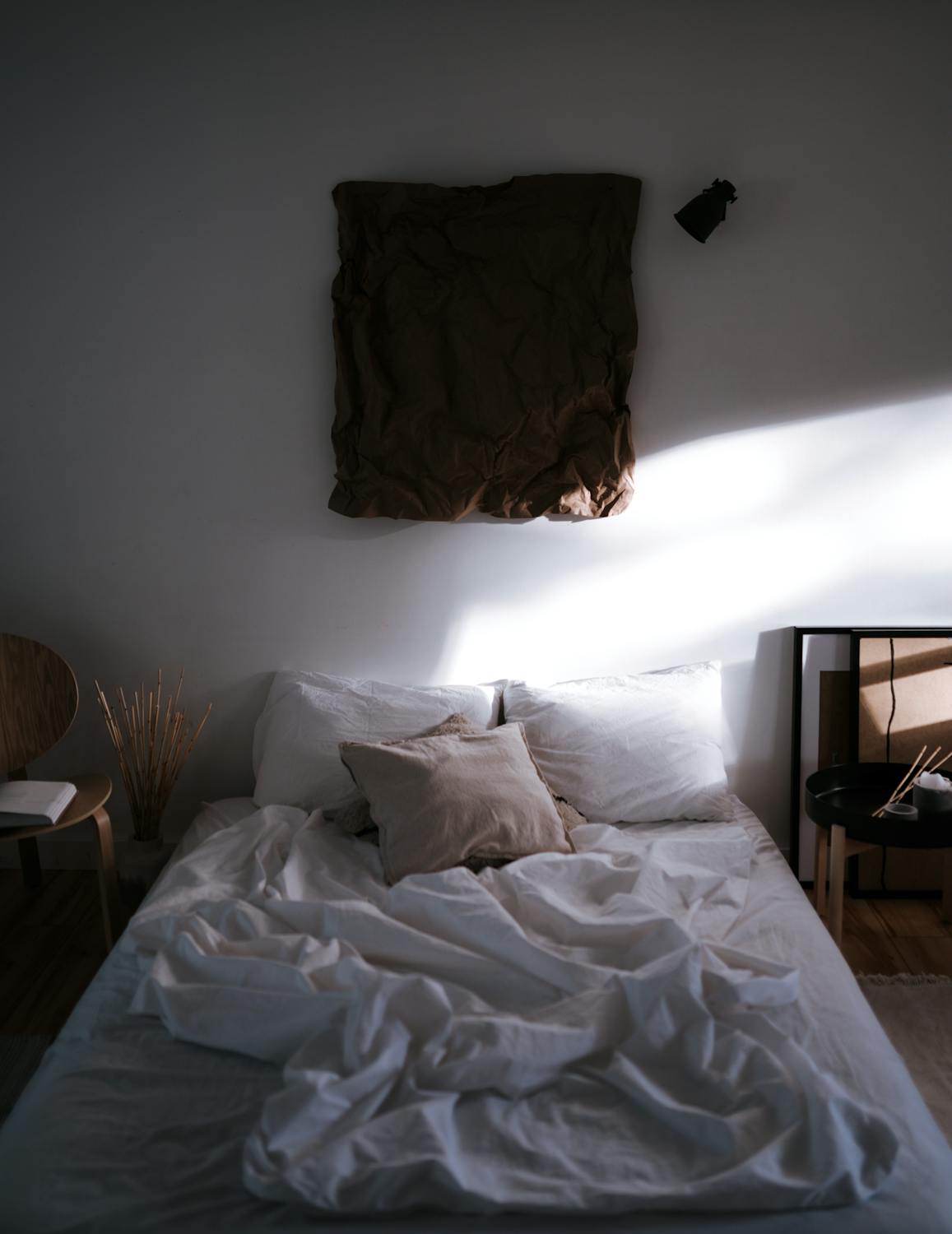 An Empty White Bed · Free Stock Photo