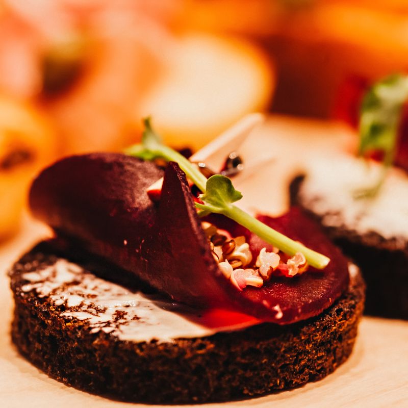 Instant Pot Roasted Beetroot and Crispy Horseradish Quinoa