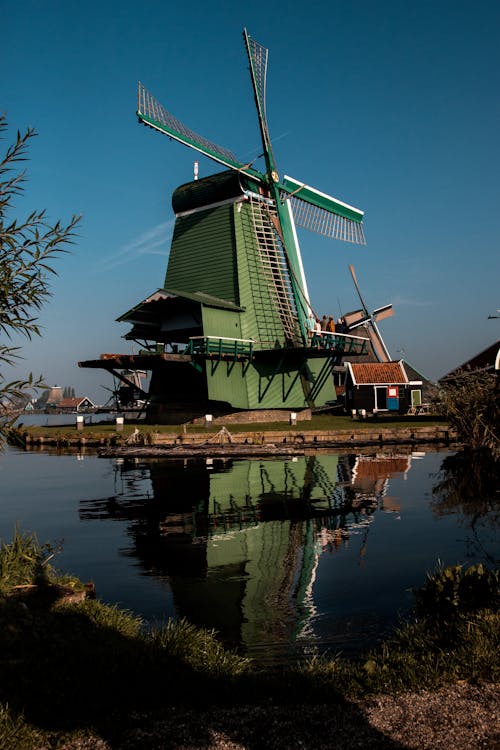 Gratis stockfoto met Amsterdam, blauwe lucht, molen