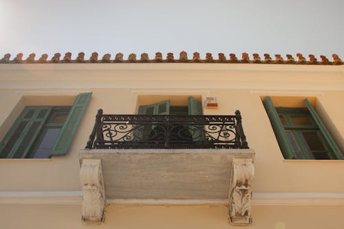 Gratis arkivbilde med arkitektur, balkong, balkonger