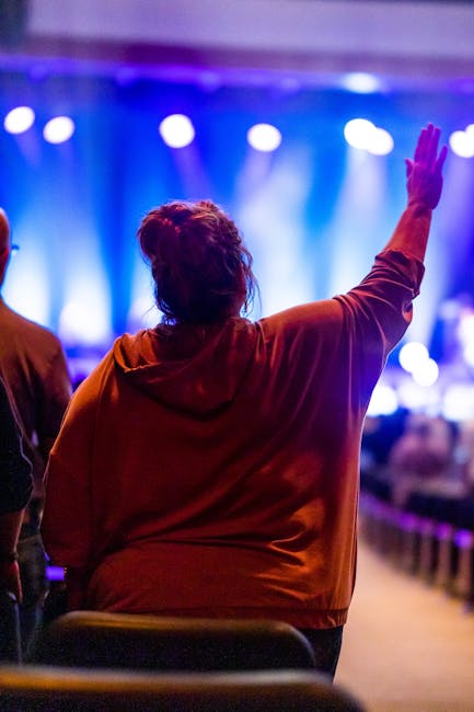The Importance Of Showing Appreciation In Friendships. 15 Friends-Supporting-Each-Other