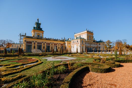 Explore the beautiful Wilanów Palace, a historic landmark in Warsaw with stunning gardens.