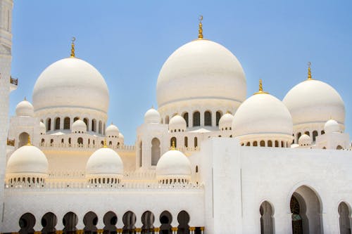 Foto d'estoc gratuïta de abu dhabi, arquitectura islàmica, cel blau