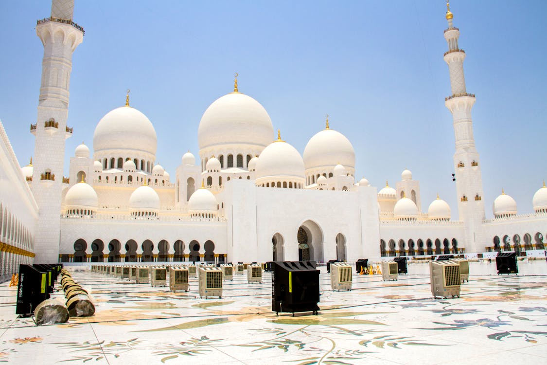 Sheikh Zayed Grand Mosque in Abu Dhabi