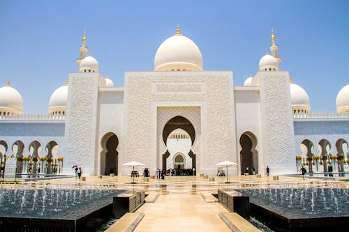 Free Sheikh Zayed Grand Mosque in Abu Dhabi Stock Photo