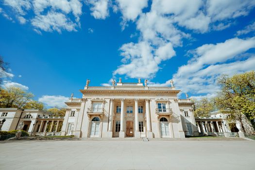 Lazienki Park royal palace — Warsaw