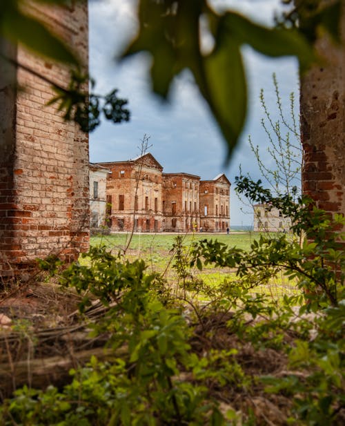 Foto profissional grátis de abandonado, calamidade, edifícios