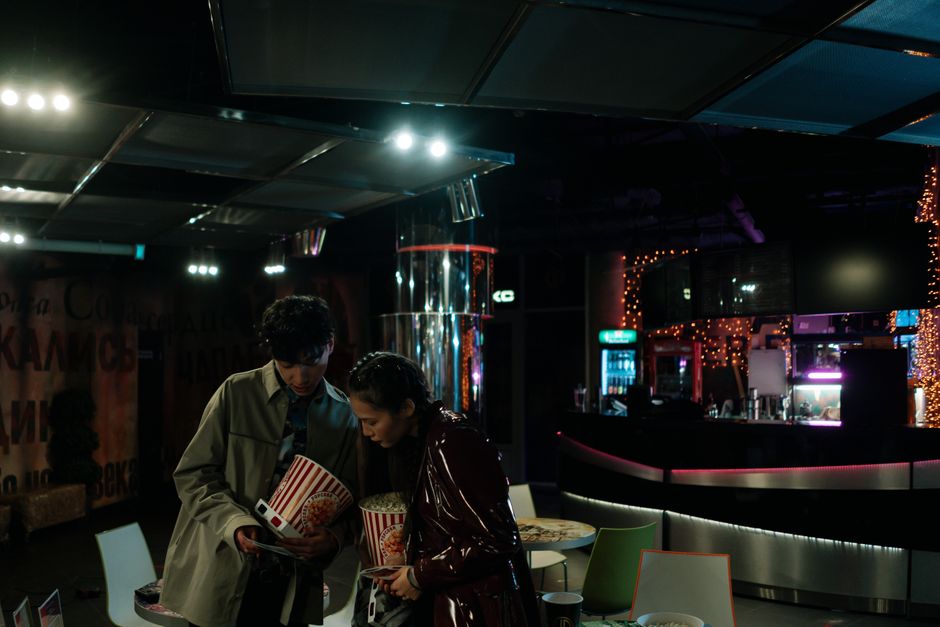 #屋内, アクティビティ, カジュアルな服の無料の写真素材