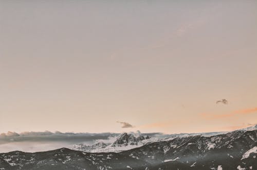 Fotografi Pegunungan Saat Senja