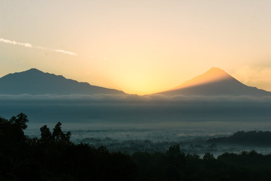 Free stock photo of landscape, misty morning, mountains