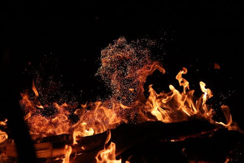 Free Close-Up Photograph of Flames Stock Photo