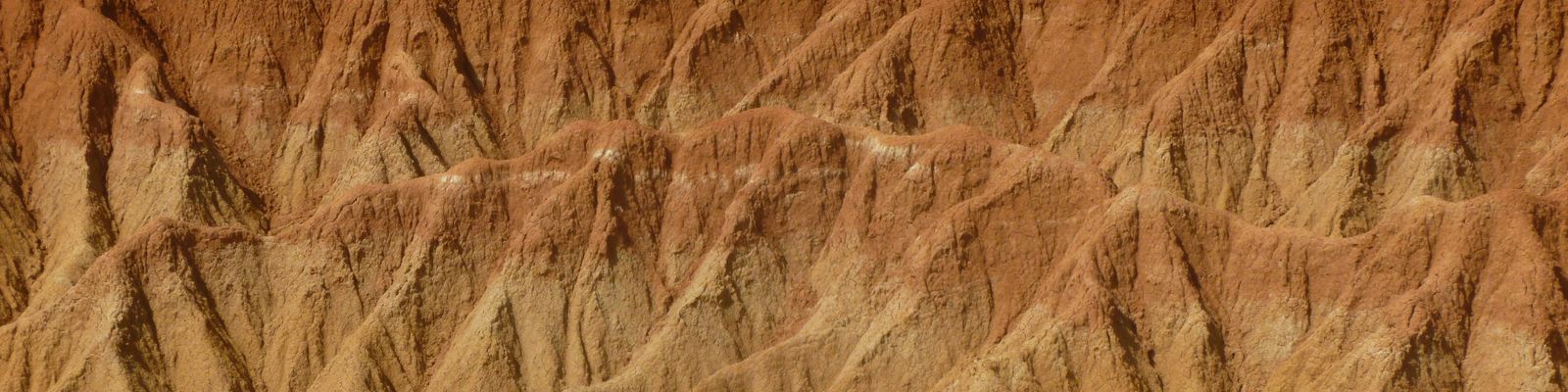 TESTE layout novo do artigo Formações do Deserto de la Tatacoa sob céu aberto