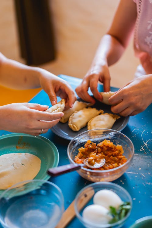 คลังภาพถ่ายฟรี ของ empanadas, การกรอก, การเตรียมอาหาร