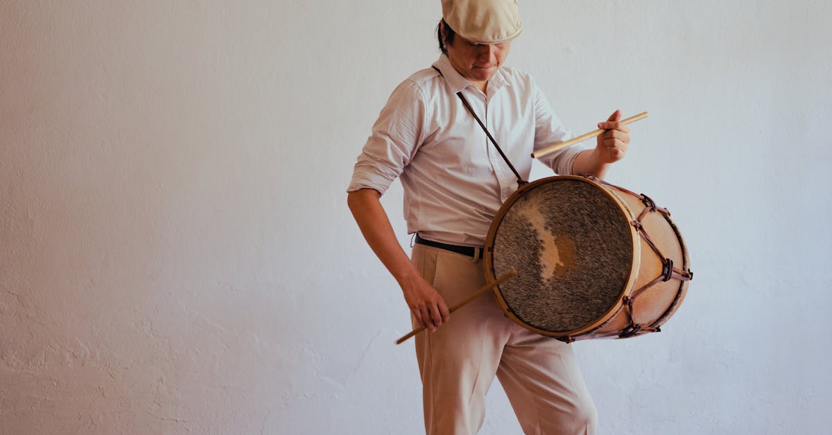 Cómo empezar a tocar el cajón flamenco