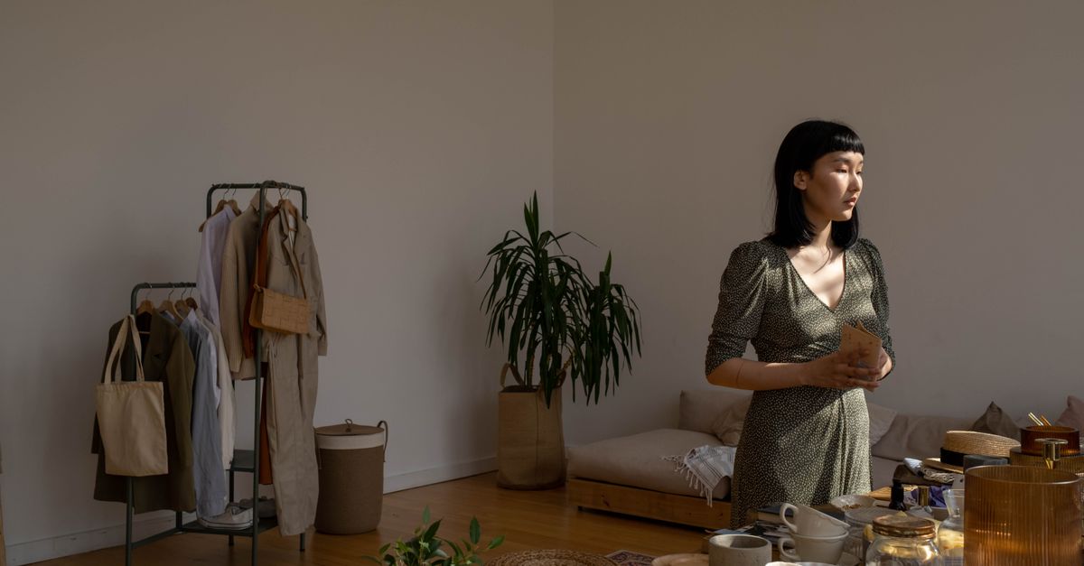 Why 'Mindful Decluttering' Fails Most People (And What Actually Works to Create Lasting Calm)