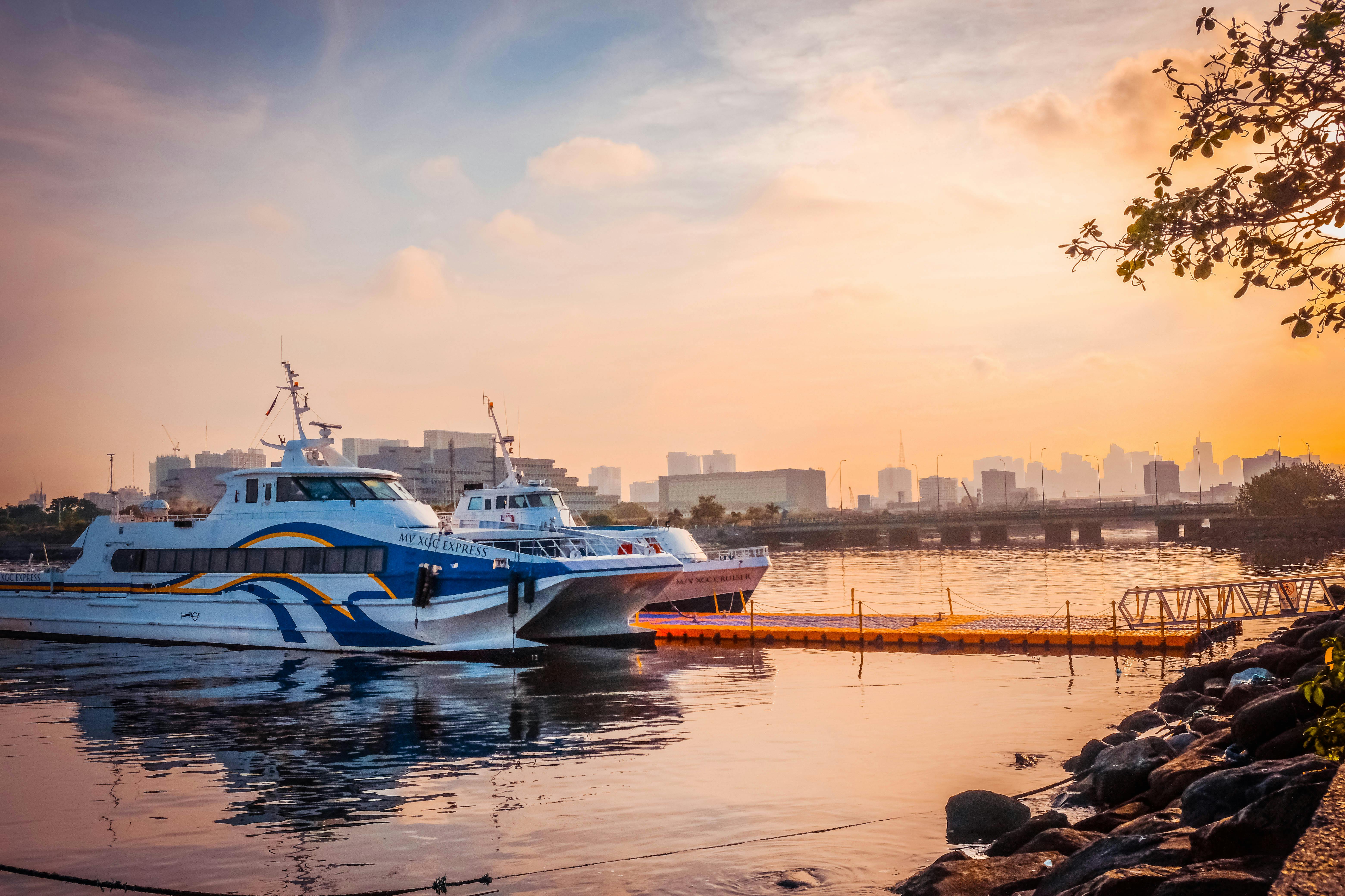 general travels majestic — Photo by Juckelene Toledo on Pexels