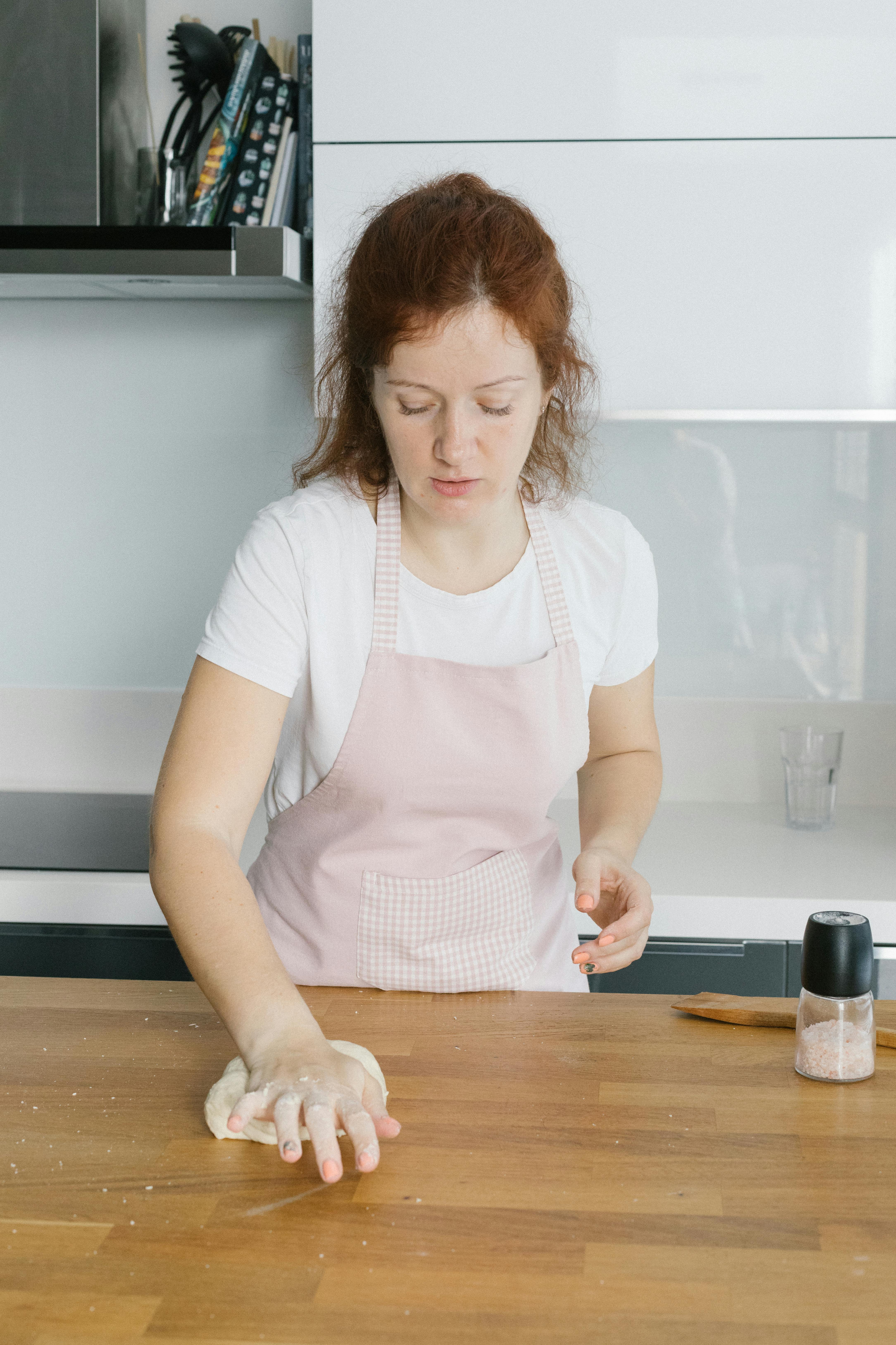 Cum se fabrică țuica în mod tradițional în gospodării