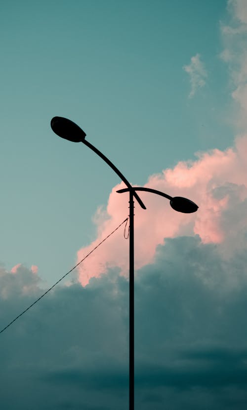 Free Silhouette of a Lamp Post Stock Photo