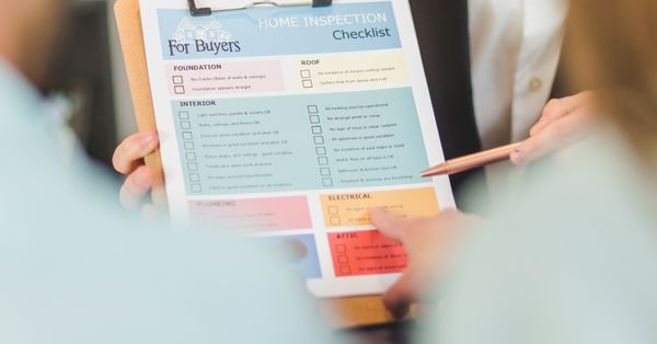 Bausubstanz & Zustand prüfen: Leitfaden vor dem Hauskauf