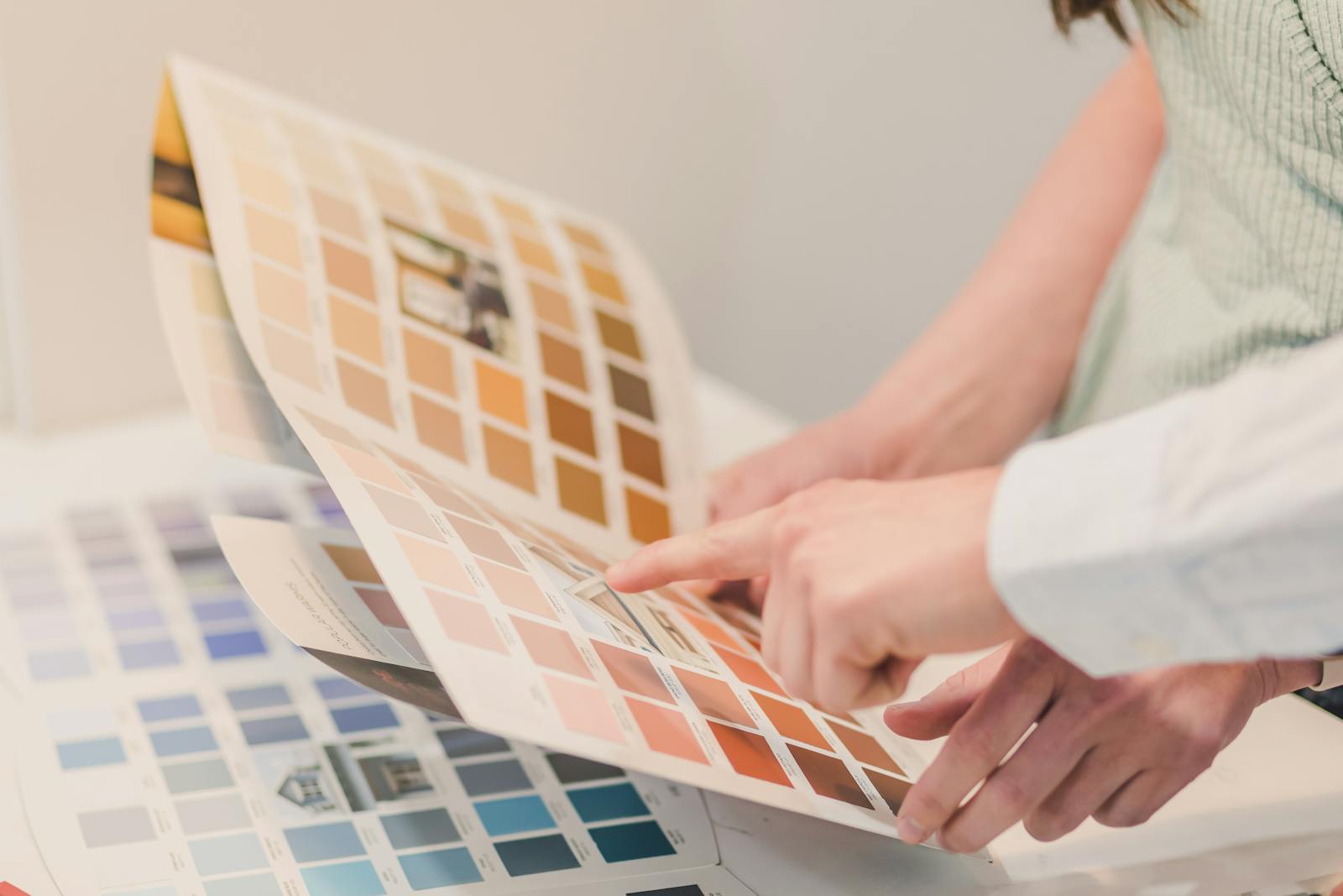 2023 Paint Colours To Enhance Your Home