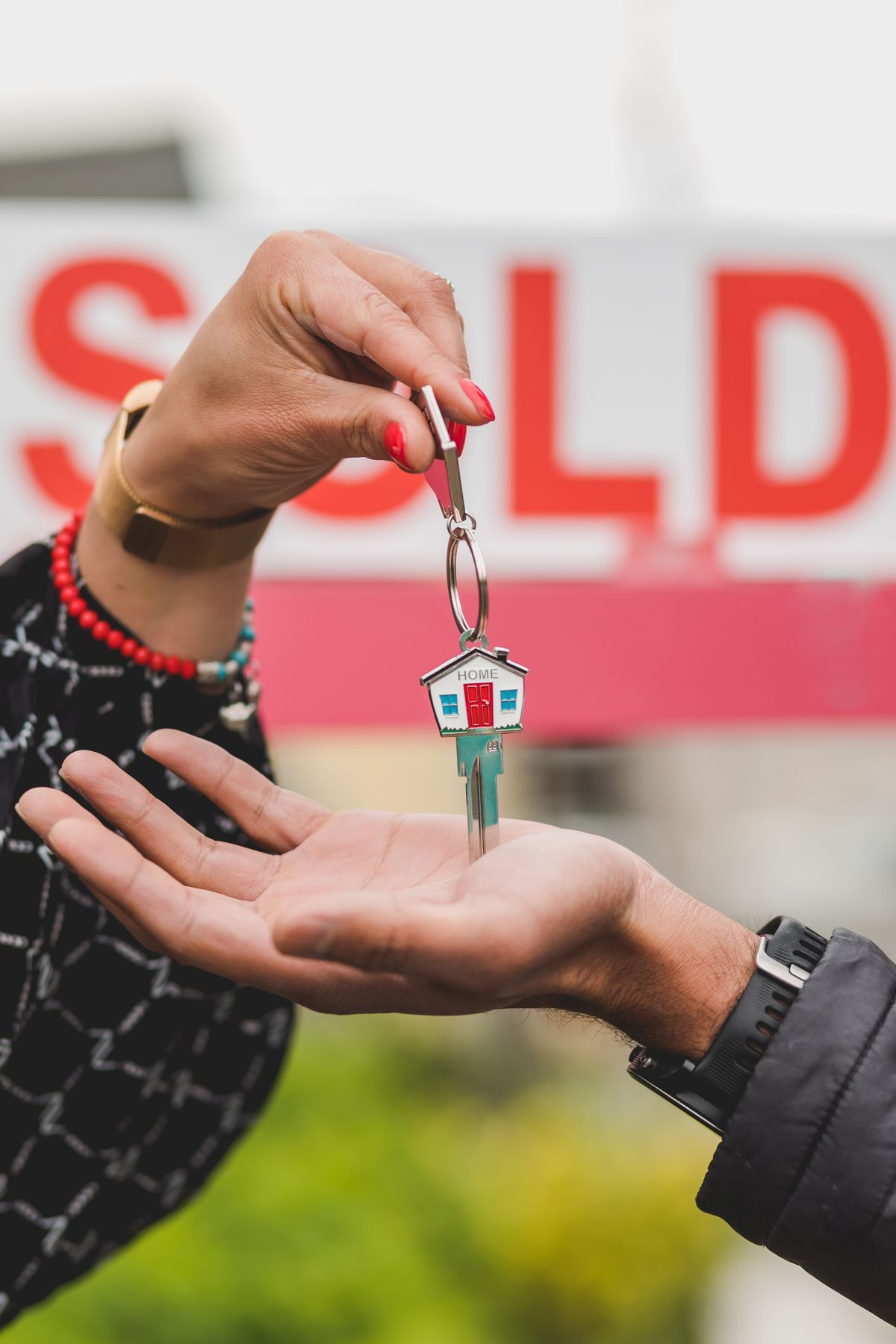 5 claves para ahorrar en la compra de tu primera vivienda