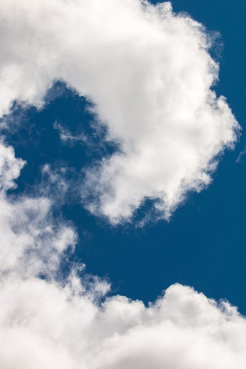 垂直拍攝, 白色的雲, 藍天 的 免費圖庫相片