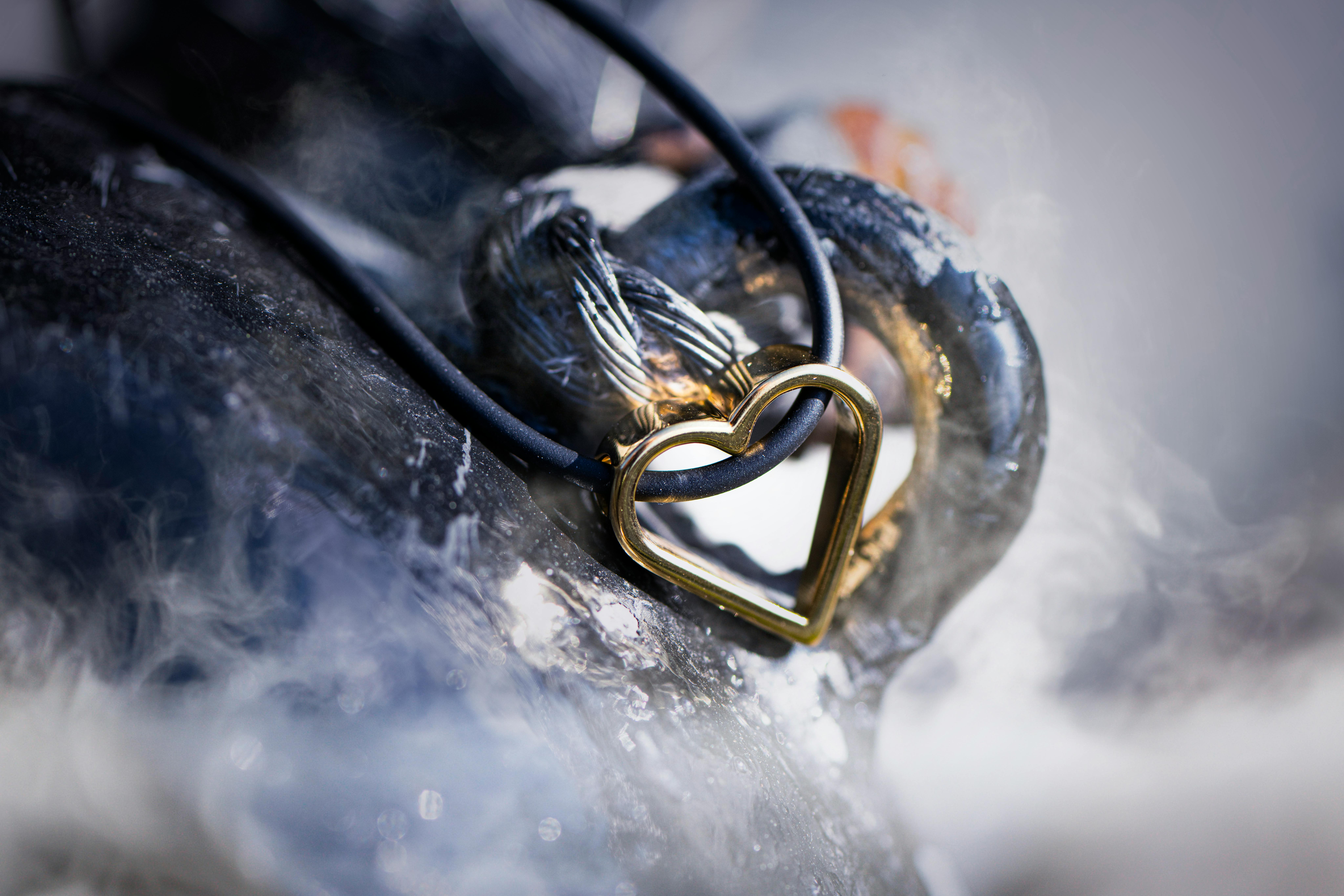 Policyholder shifting from emotional to strategic communication style to influence insurance profiling