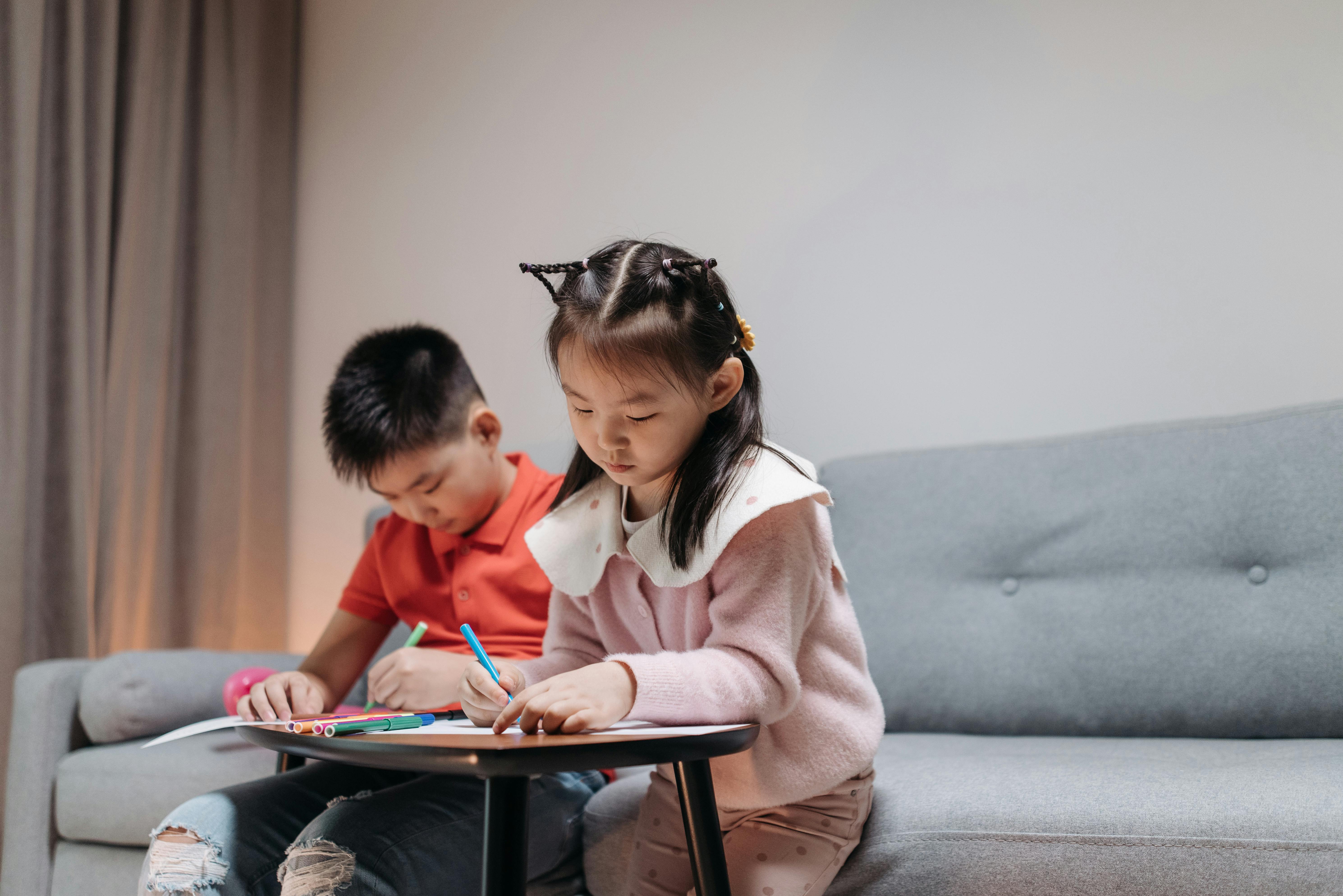 标题：五部必看教育纪录片，点亮父母育儿智慧