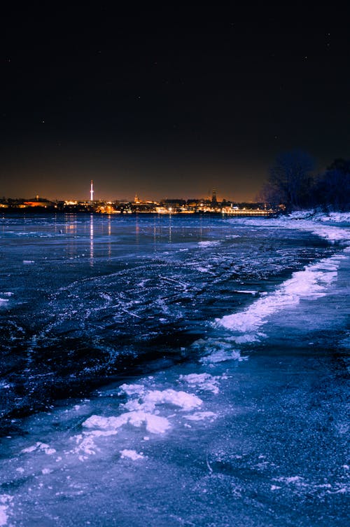 Fotobanka s bezplatnými fotkami na tému breh, chladný, noc