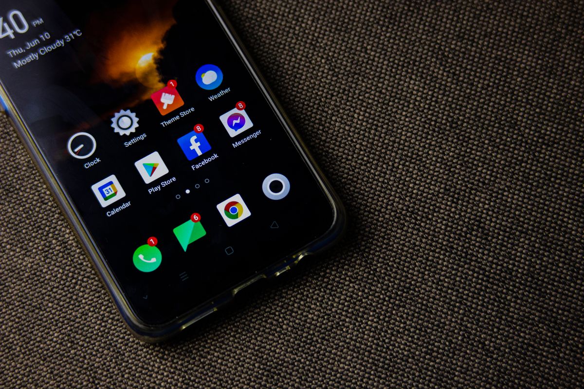 5G Flagship Phone — 128 GB alternate view