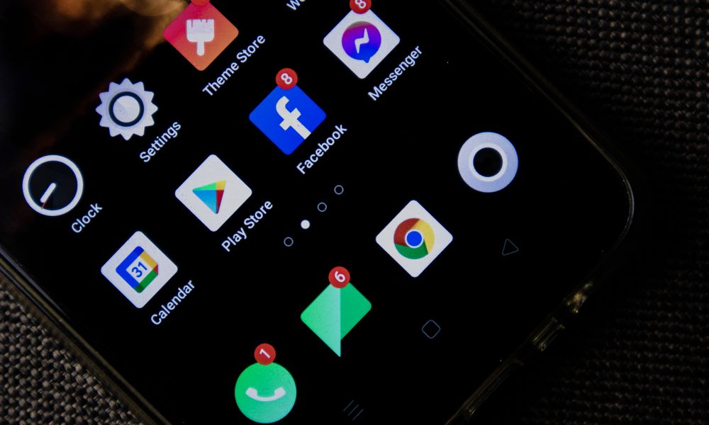 travel app notification smartphone