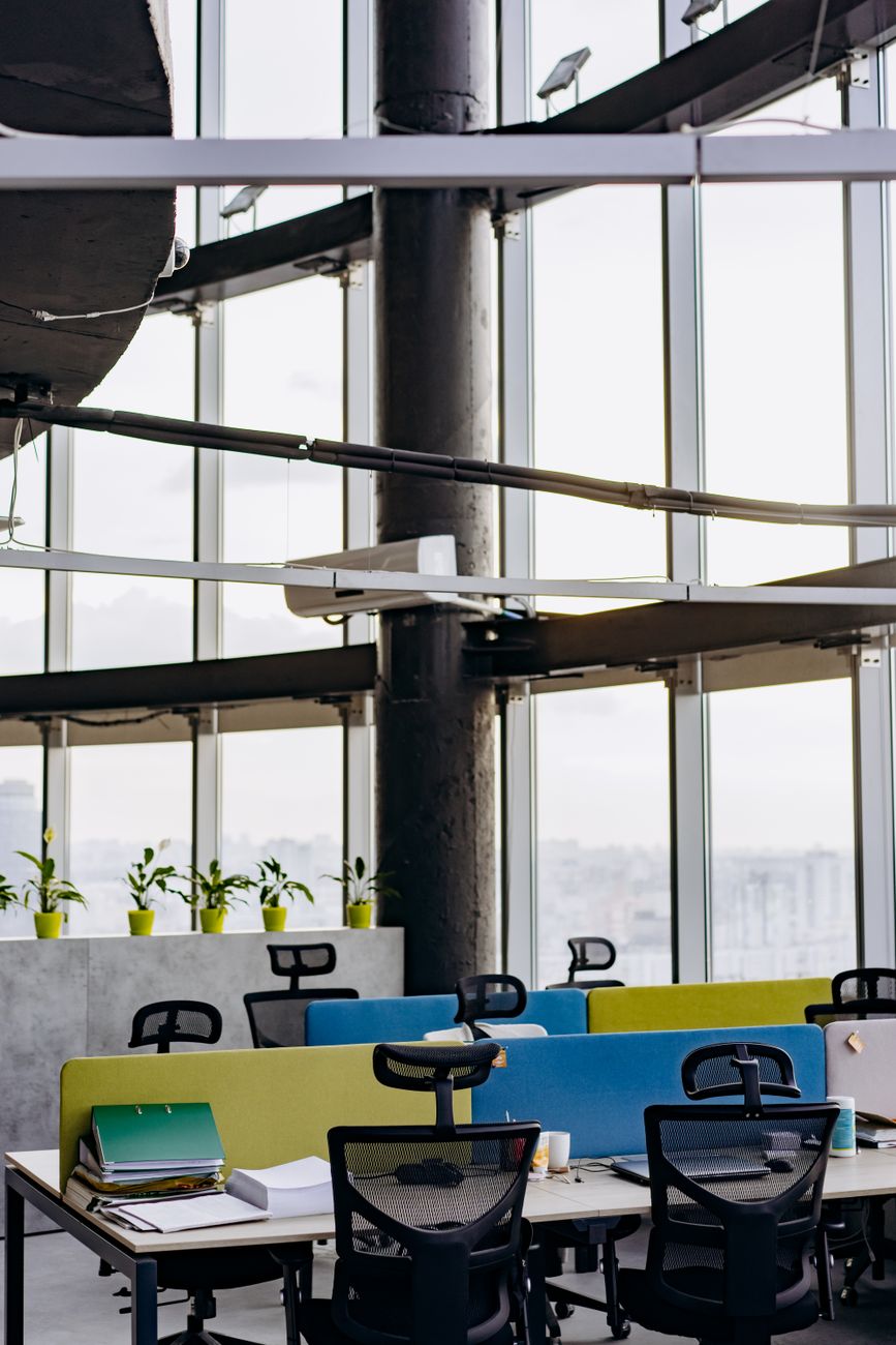 Cadeira de escritório Sittz — espaço corporativo