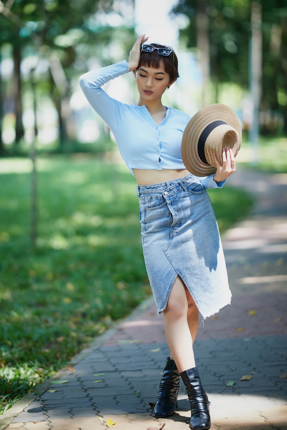 Sommerliches Jeansrock-Outfit