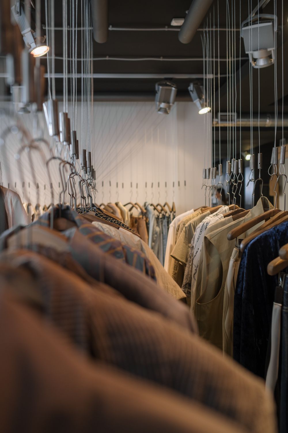 Foto de stock gratuita sobre acción, adentro, ambiente boutique ...