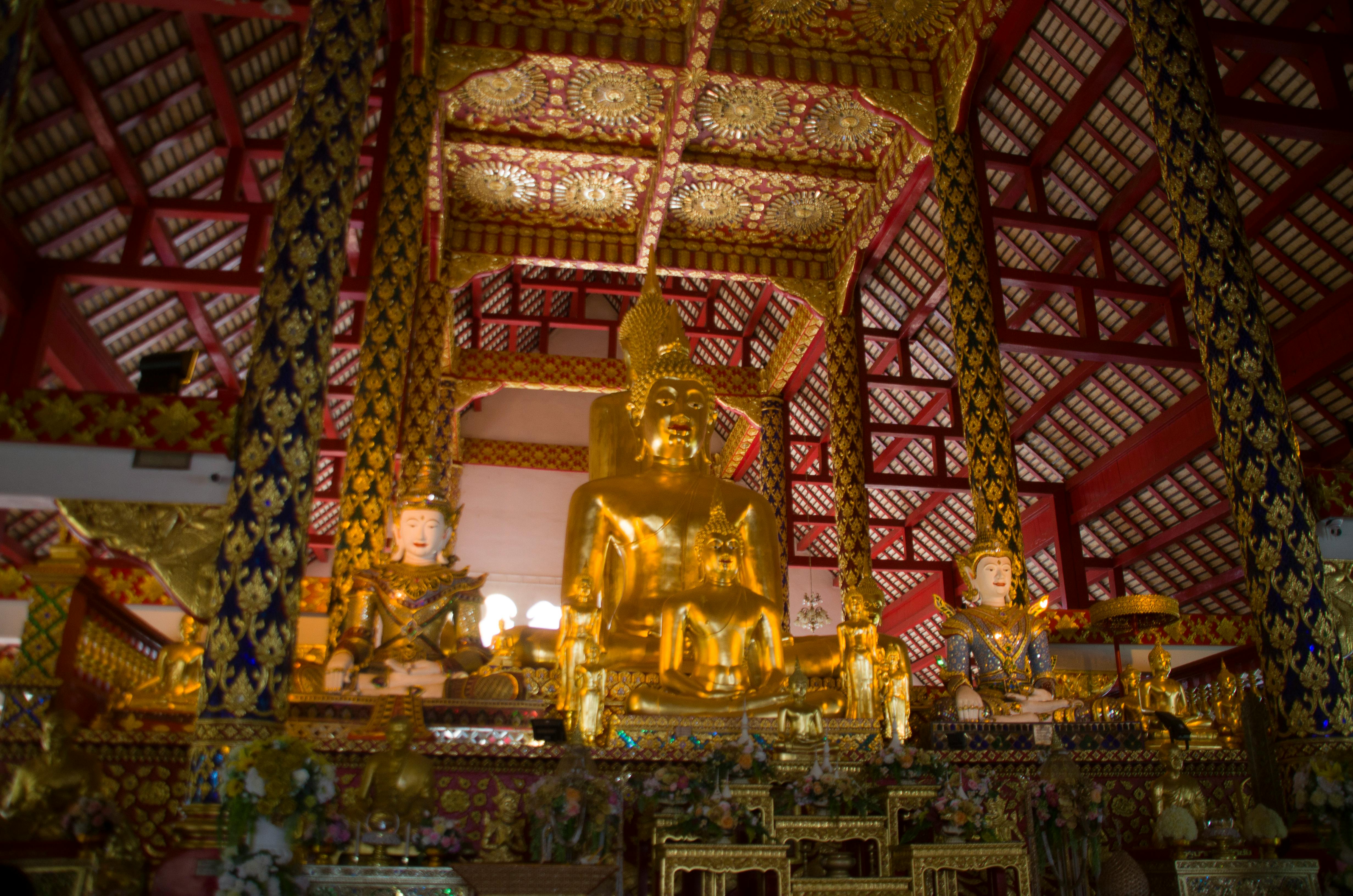 Mặc quần áo nặng