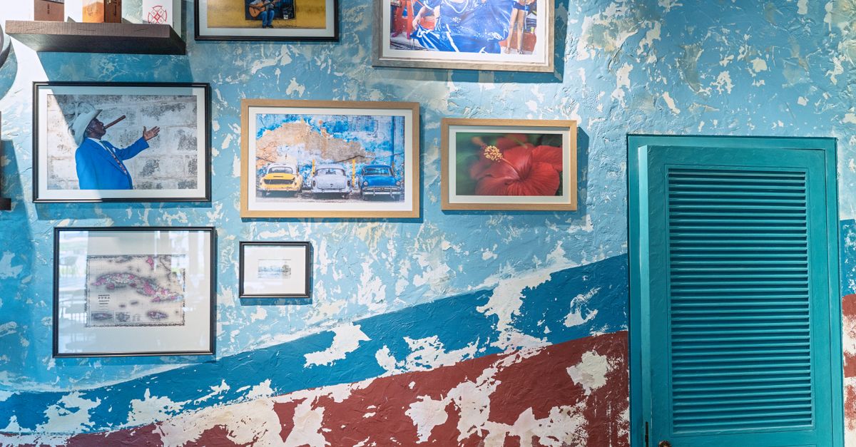 How to Create a Gallery Wall That Tells Your Story