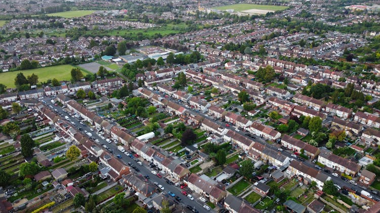 Small Houses In Town Suburbs