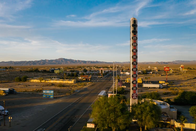 The Worlds Tallest Thermometer In Baker In California