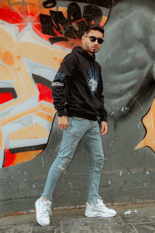 Yeezy blue 2025 tint outfit ideas