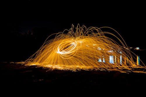 Foto d'estoc gratuïta de espectacle de foc, estany, exposició prolongada