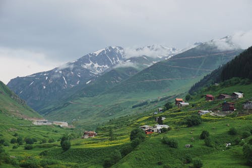 Бесплатное стоковое фото с Аэрофотосъемка, гора, дома