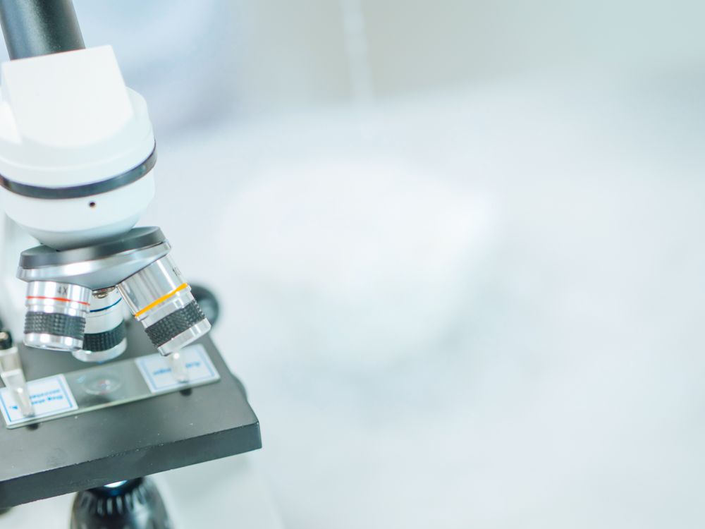 Shallow Focus Photo of a Microscope · Free Stock Photo