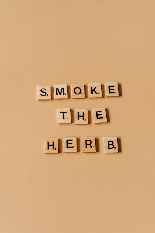 Immagine gratuita di fumare l erba, messaggio, natura morta