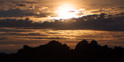 Бесплатное стоковое фото с национальный парк пиннаклс, полная луна, путешествовать