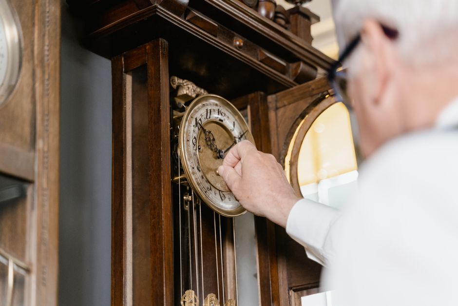 half|pendulum clock