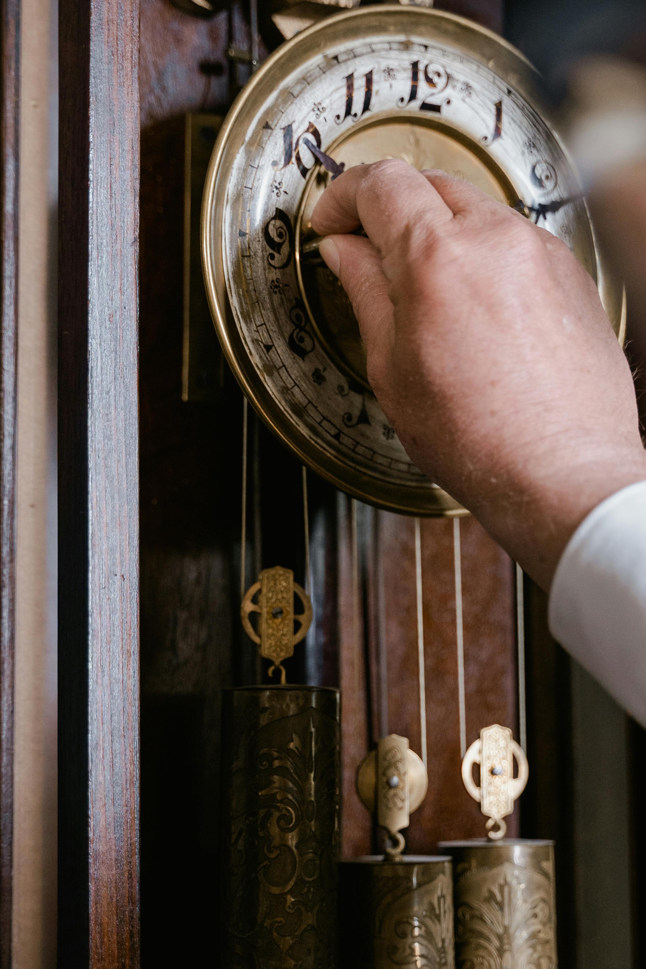 watchmaker sets the clock