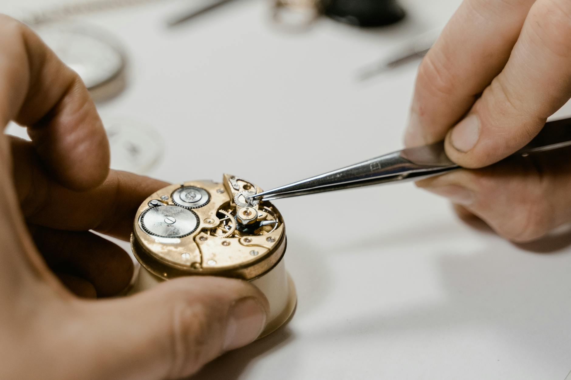 How to Fix a Watch that stopped Ticking